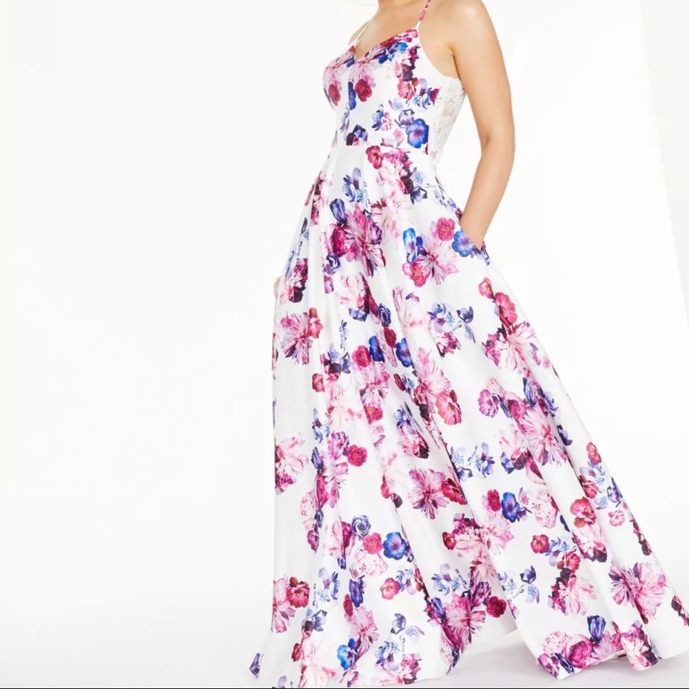 City Studio Floral Fit and Flare Gown Size 9 NWT